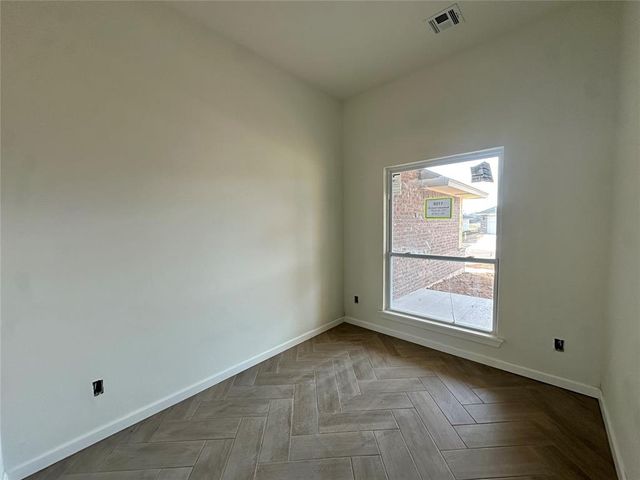 1108 Redwood Creek Drive, Yukon, OK 73099