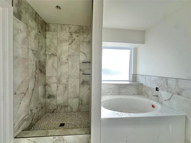 1108 Redwood Creek Drive, Yukon, OK 73099