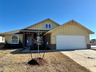 1108 Redwood Creek Drive, Yukon, OK 73099