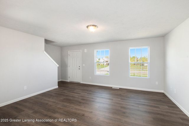 1080 Woodridge Drive, St. Johns, MI 48879