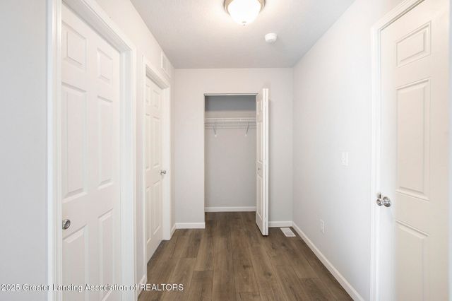 1080 Woodridge Drive, St. Johns, MI 48879