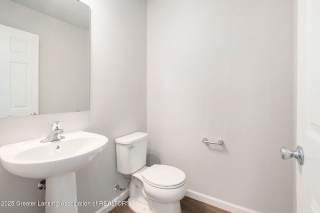 1080 Woodridge Drive, St. Johns, MI 48879