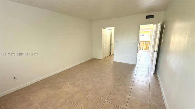 1370 NE 119th St 137021, Miami, FL 33161