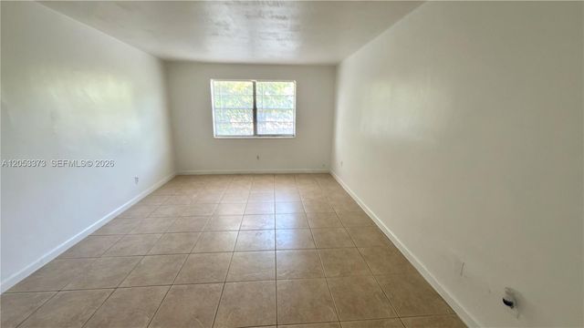 1370 NE 119th St 137021, Miami, FL 33161
