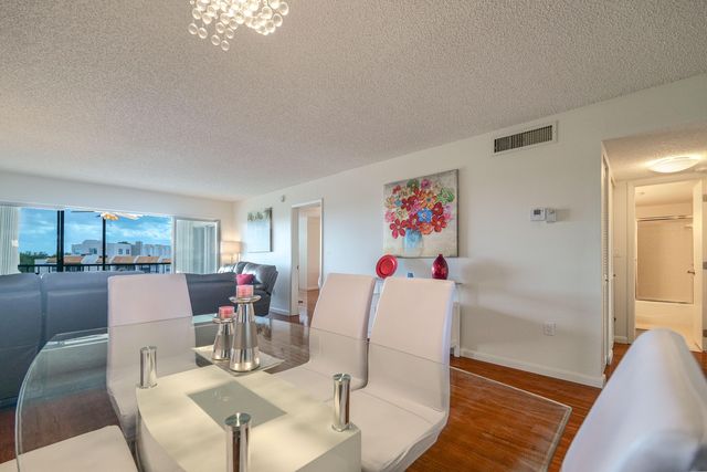 3930 Inverrary Boulevard 703, Lauderhill, FL 33319