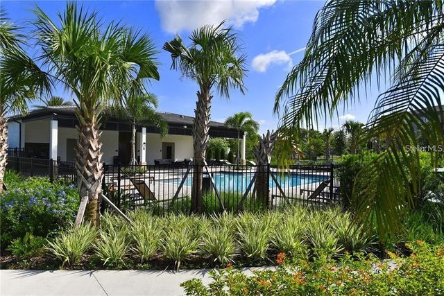 7055 CARRICKBEND LANE, Orlando, FL 32819