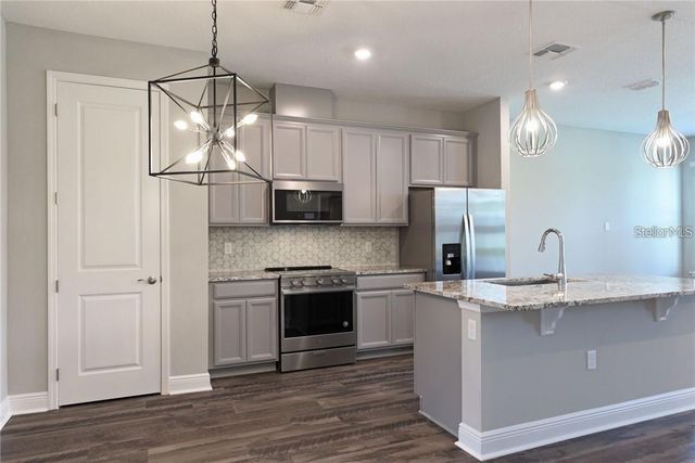 7055 CARRICKBEND LANE, Orlando, FL 32819