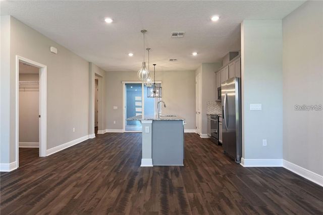 7055 CARRICKBEND LANE, Orlando, FL 32819