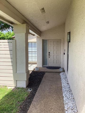 8895 Old Pine Road, Boca Raton, FL 33433