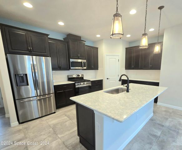 8432 Paragrass Avenue, Melbourne, FL 32940