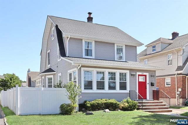 221 Passaic Avenue, Hasbrouck Heights, NJ 07604