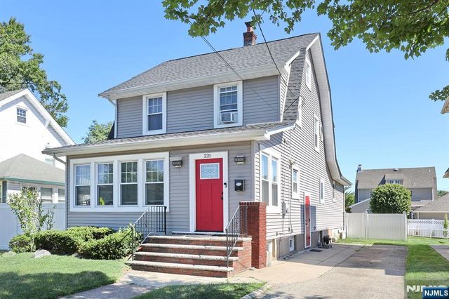 221 Passaic Avenue, Hasbrouck Heights, NJ 07604