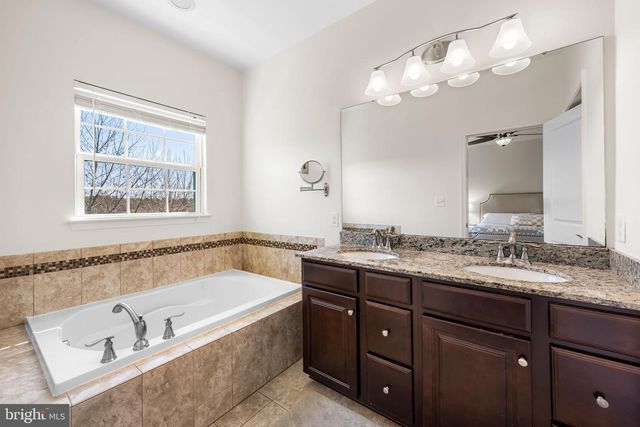 915 MAGNOLIA BLOSSOM CT, Sykesville, MD 21784