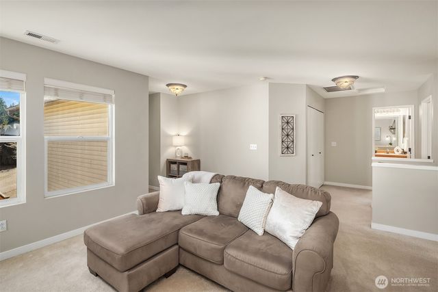 36907 SE Braeburn Street, Snoqualmie, WA 98065