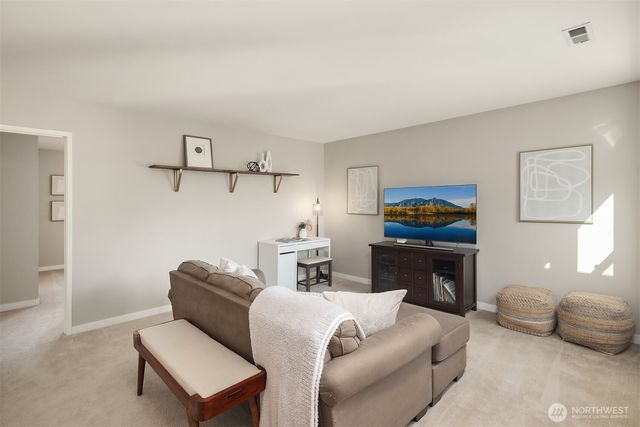 36907 SE Braeburn Street, Snoqualmie, WA 98065