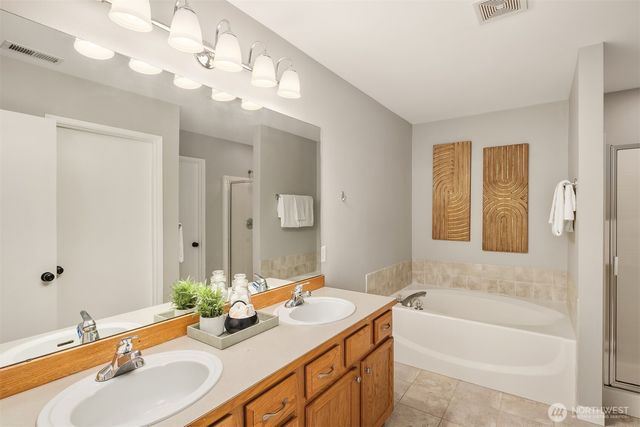 36907 SE Braeburn Street, Snoqualmie, WA 98065