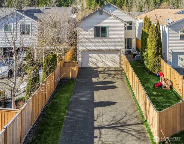 36907 SE Braeburn Street, Snoqualmie, WA 98065