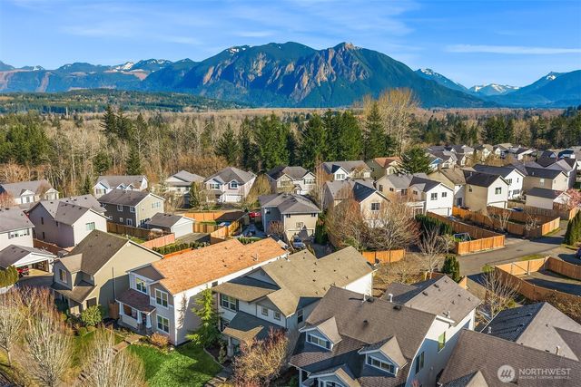 36907 SE Braeburn Street, Snoqualmie, WA 98065