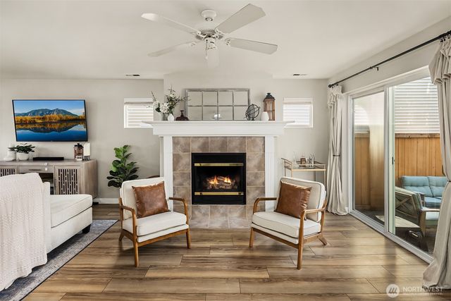 36907 SE Braeburn Street, Snoqualmie, WA 98065