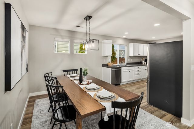 36907 SE Braeburn Street, Snoqualmie, WA 98065