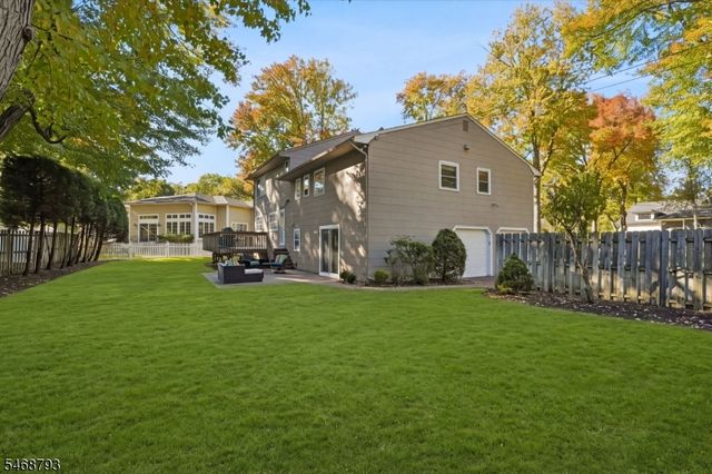 1 Fredon Dr, Livingston Twp., NJ 07039