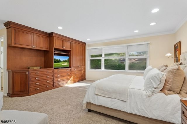 1 Fredon Dr, Livingston Twp., NJ 07039