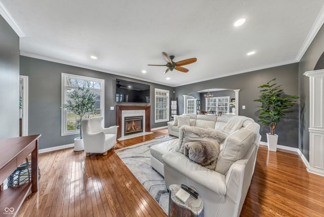 10093 Gemstone Drive, Noblesville, IN 46060