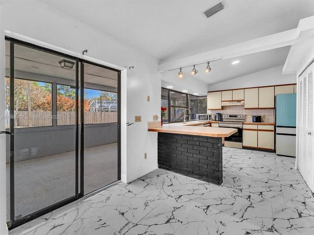 1819 SE Joy Haven St, Port St. Lucie, FL 34983