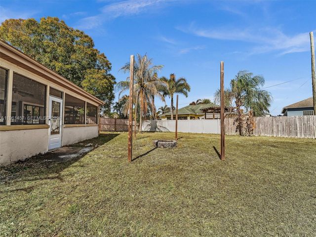 1819 SE Joy Haven St, Port St. Lucie, FL 34983