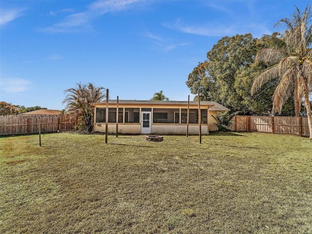 1819 SE Joy Haven St, Port St. Lucie, FL 34983