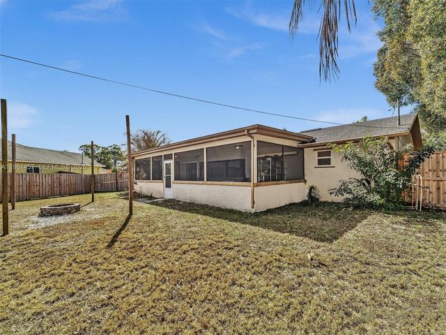 1819 SE Joy Haven St, Port St. Lucie, FL 34983