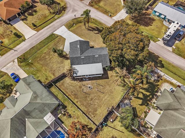 1819 SE Joy Haven St, Port St. Lucie, FL 34983