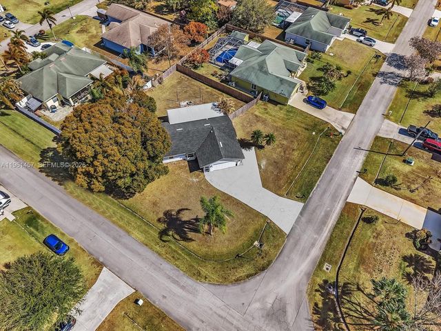 1819 SE Joy Haven St, Port St. Lucie, FL 34983