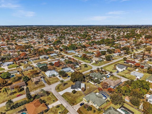 1819 SE Joy Haven St, Port St. Lucie, FL 34983