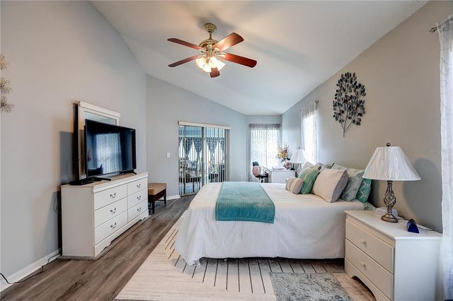 2242 TOWERING OAKS CIRCLE, Seffner, FL 33584