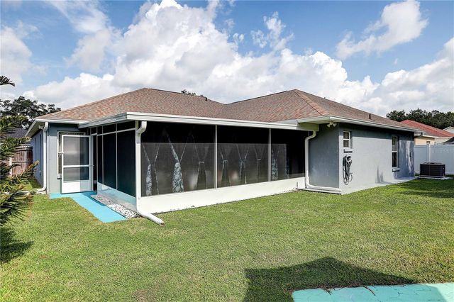 2242 TOWERING OAKS CIRCLE, Seffner, FL 33584