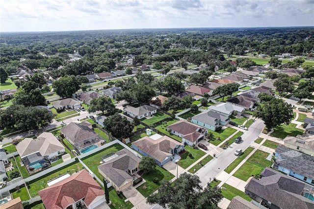 2242 TOWERING OAKS CIRCLE, Seffner, FL 33584