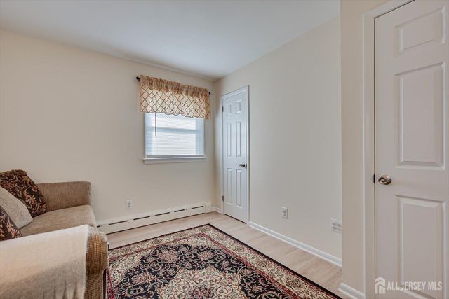 736 Harrell Avenue, Woodbridge Proper, NJ 07095