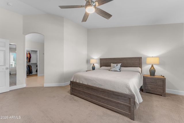 2522 E MINE CREEK Road, Phoenix, AZ 85024