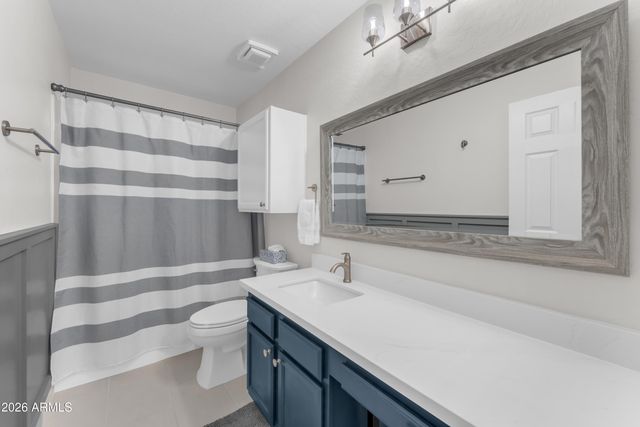 2522 E MINE CREEK Road, Phoenix, AZ 85024