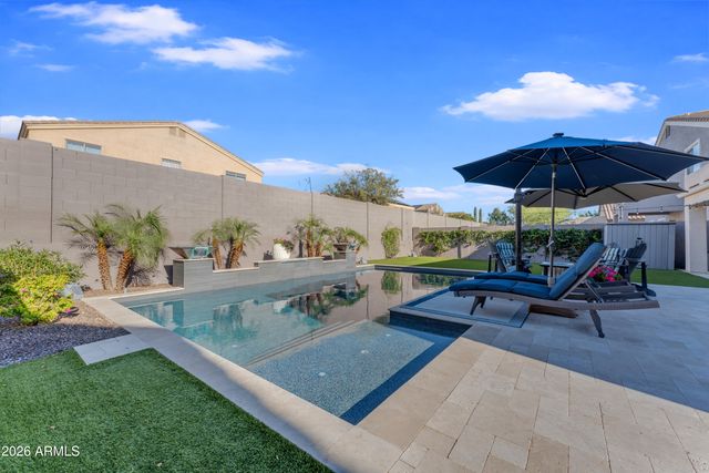 2522 E MINE CREEK Road, Phoenix, AZ 85024