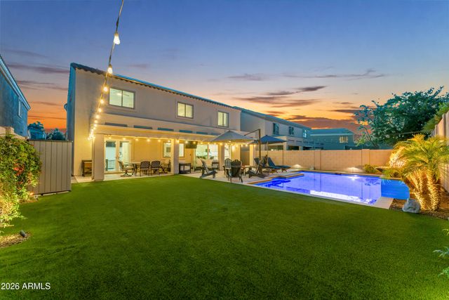 2522 E MINE CREEK Road, Phoenix, AZ 85024