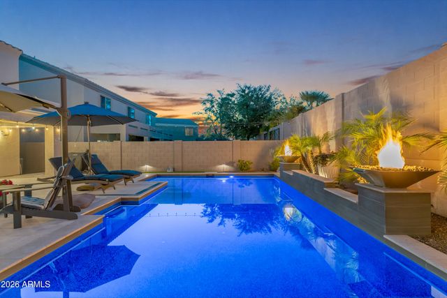 2522 E MINE CREEK Road, Phoenix, AZ 85024