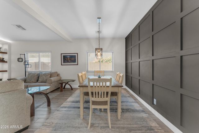 2522 E MINE CREEK Road, Phoenix, AZ 85024