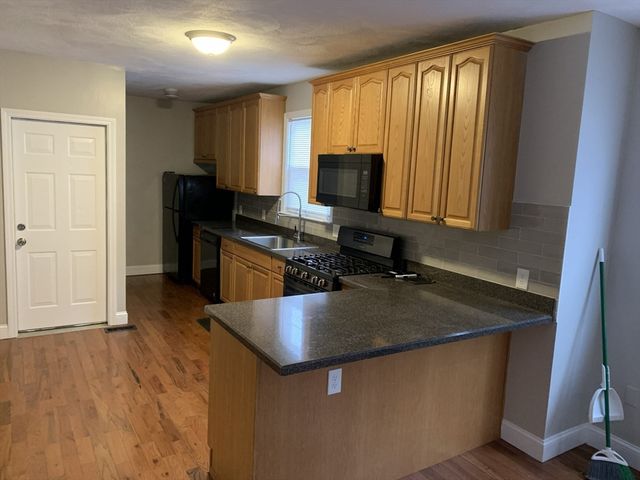 15-17 Lorna Road 1, Boston, MA 02126