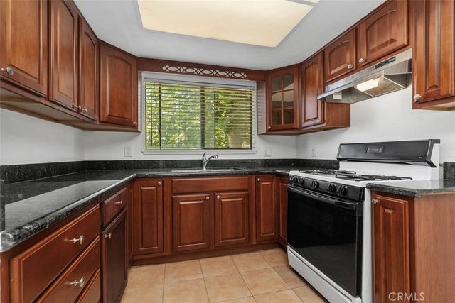 4201 W 5th Street 311, Santa Ana, CA 92703