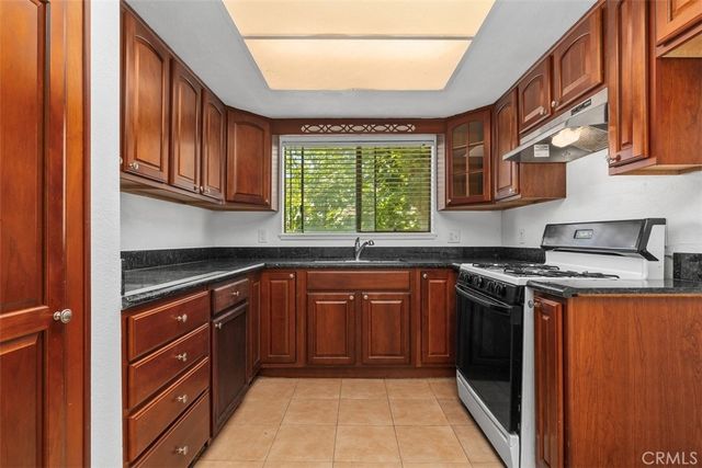 4201 W 5th Street 311, Santa Ana, CA 92703