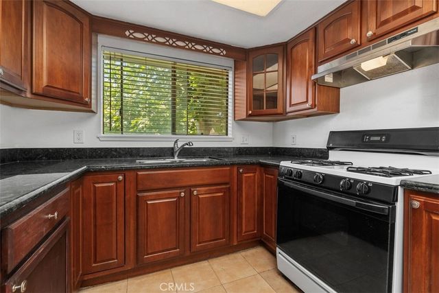 4201 W 5th Street 311, Santa Ana, CA 92703