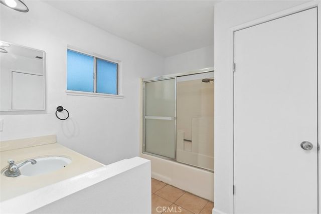 4201 W 5th Street 311, Santa Ana, CA 92703
