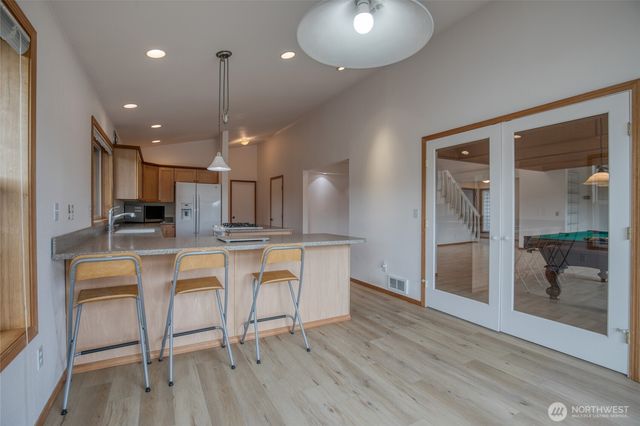 184 Bass Avenue NE, Ocean Shores, WA 98569